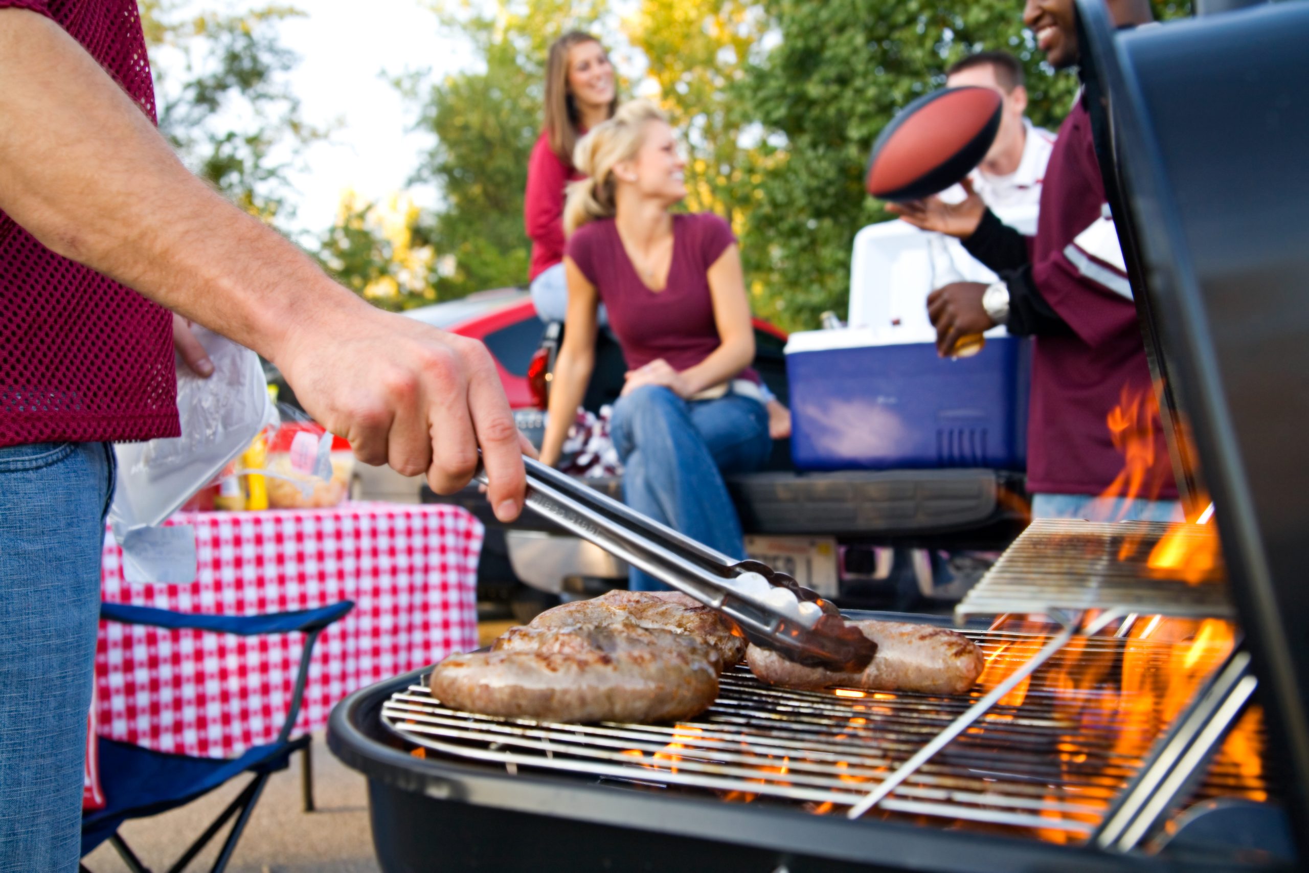 Tailgate-Bowl-Barbecue